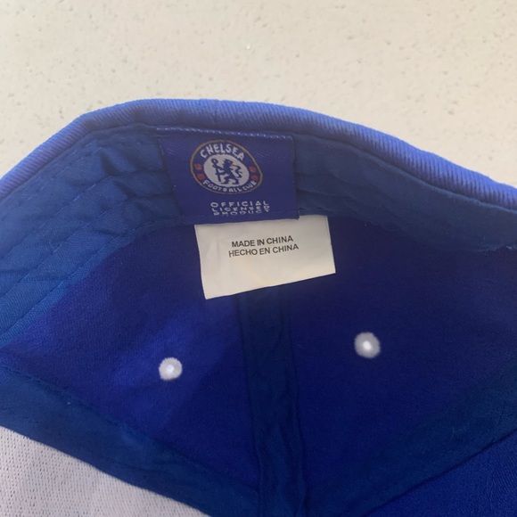 Authentic Chelsea FC hat - Picture 4 of 4